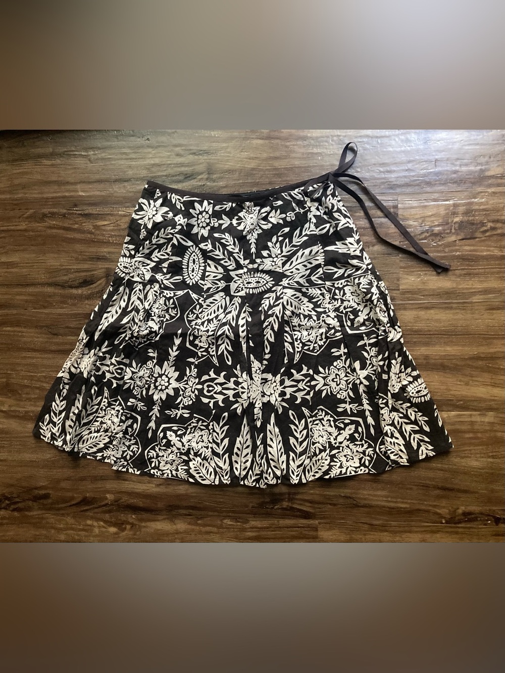 Grace Elements Brown and Cream and Floral Pleated Mini Skirt Women’s Size 4